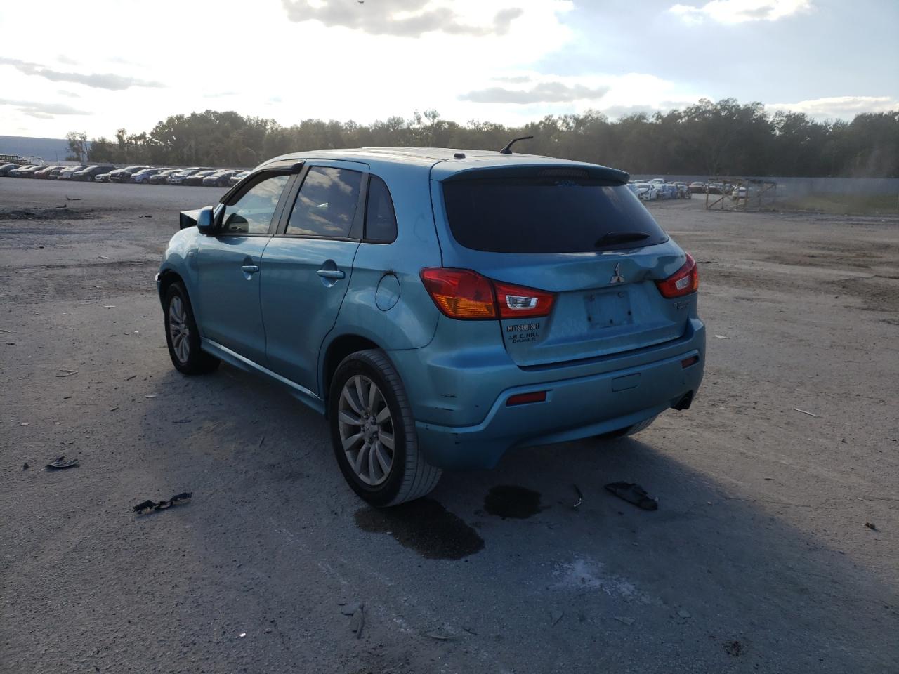 Фото 3 с аукциона – 2011 MITSUBISHI OUTLANDER с VIN JA4AR4AU2BZ018009