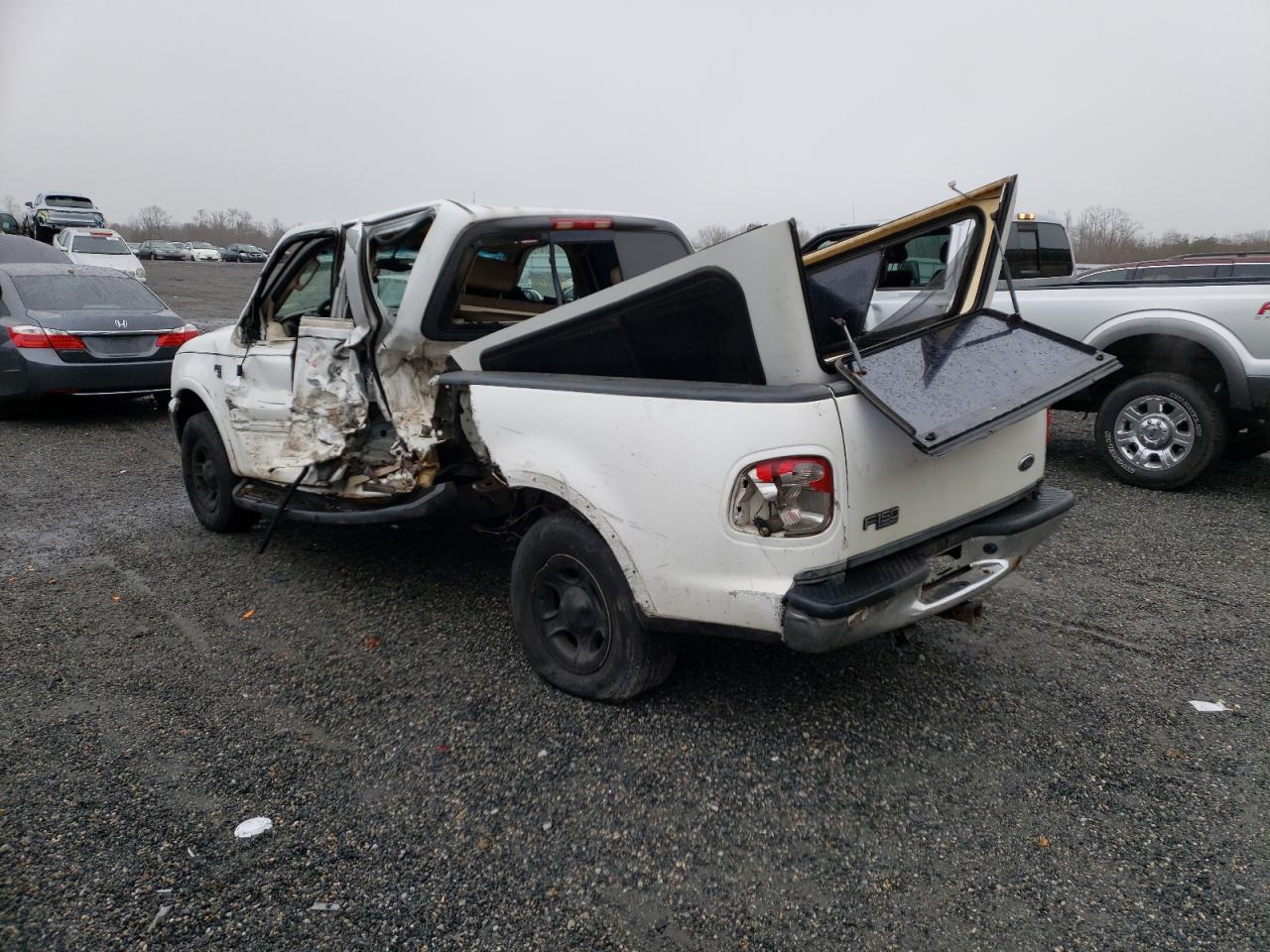 Photo 3 from auction – 2002 FORD F150 SUPER with VIN 1FTRW08L72KE35965