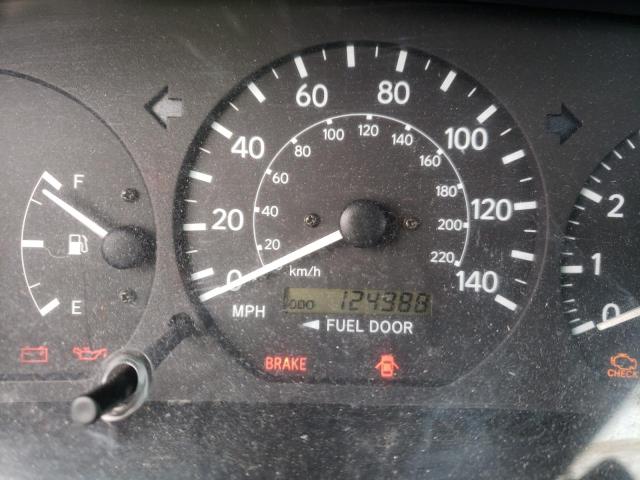 Photo 8 from auction – 2001 TOYOTA CAMRY CE with VIN 4T1BG22K31U062478