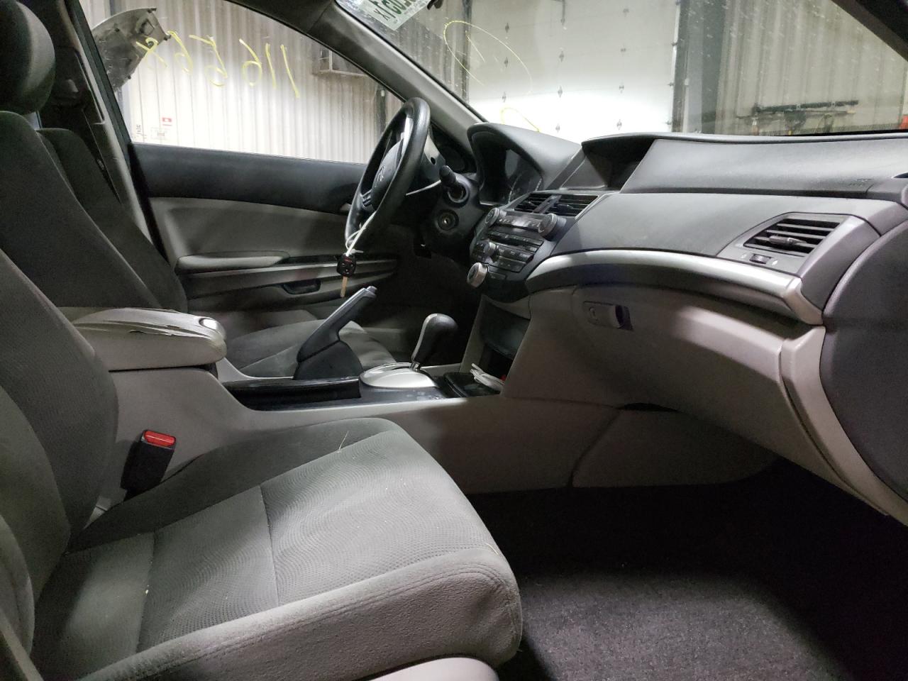 Photo 5 from auction – 2010 HONDA ACCORD EX with VIN 1HGCP2F70AA023347
