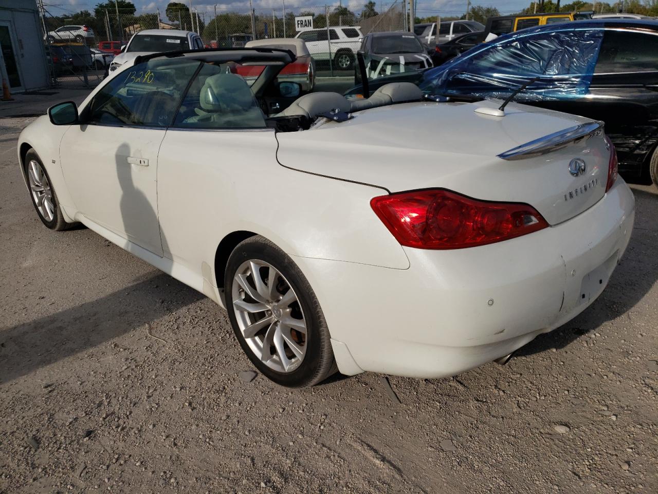 Photo 3 from auction – 2015 INFINITI Q60 BASE with VIN JN1CV6FE7FM810573