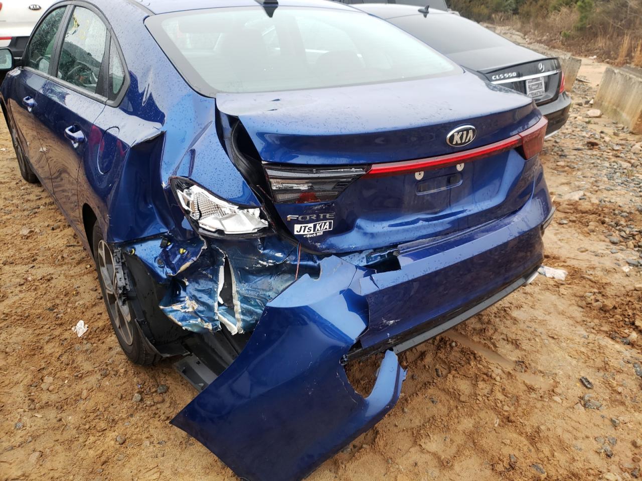 Photo 9 from auction – 2019 KIA FORTE FE with VIN 3KPF24AD2KE065598