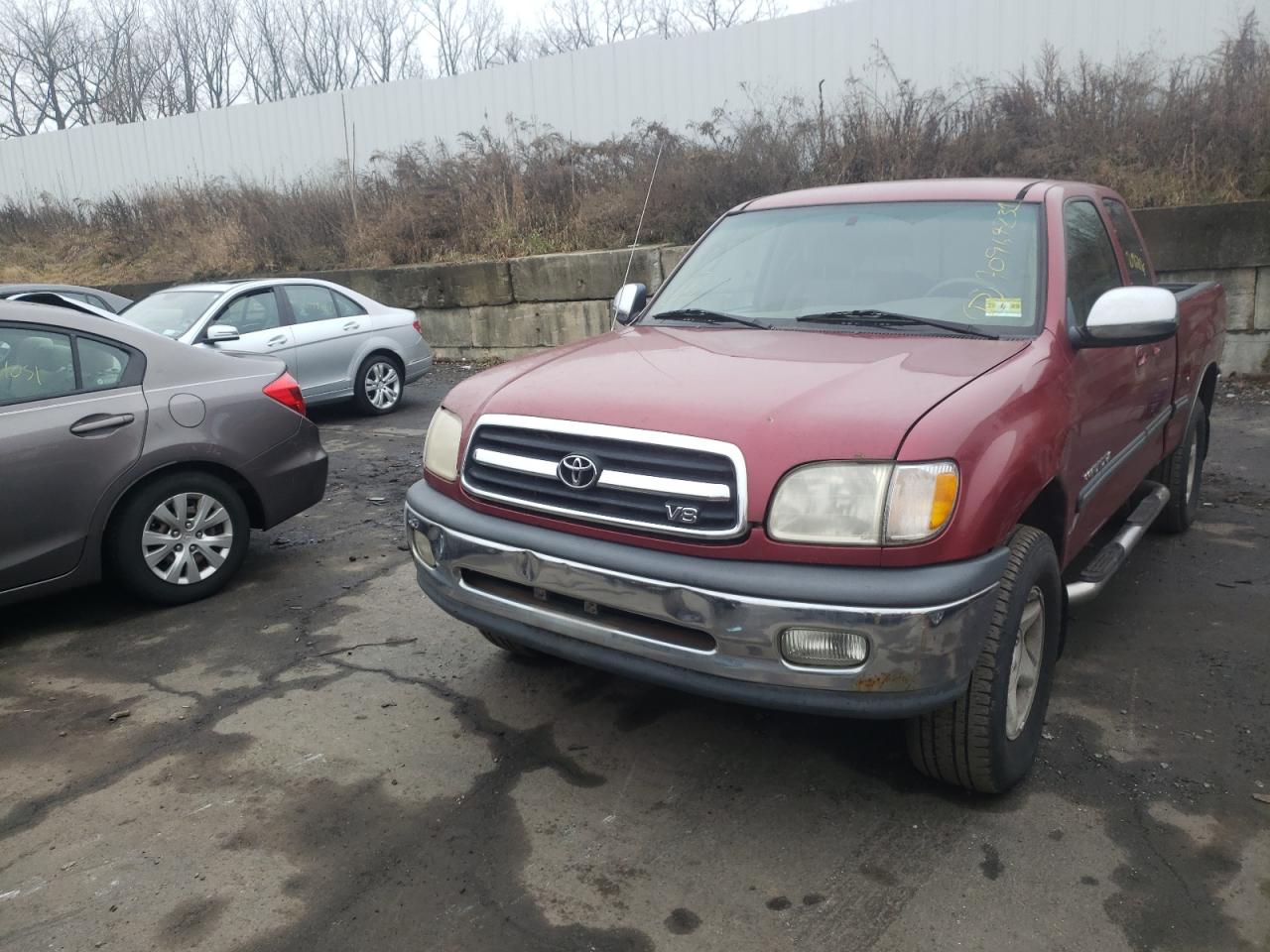 Photo 2 from auction – 2000 TOYOTA TUNDRA with VIN 5TBBT4412YS004577