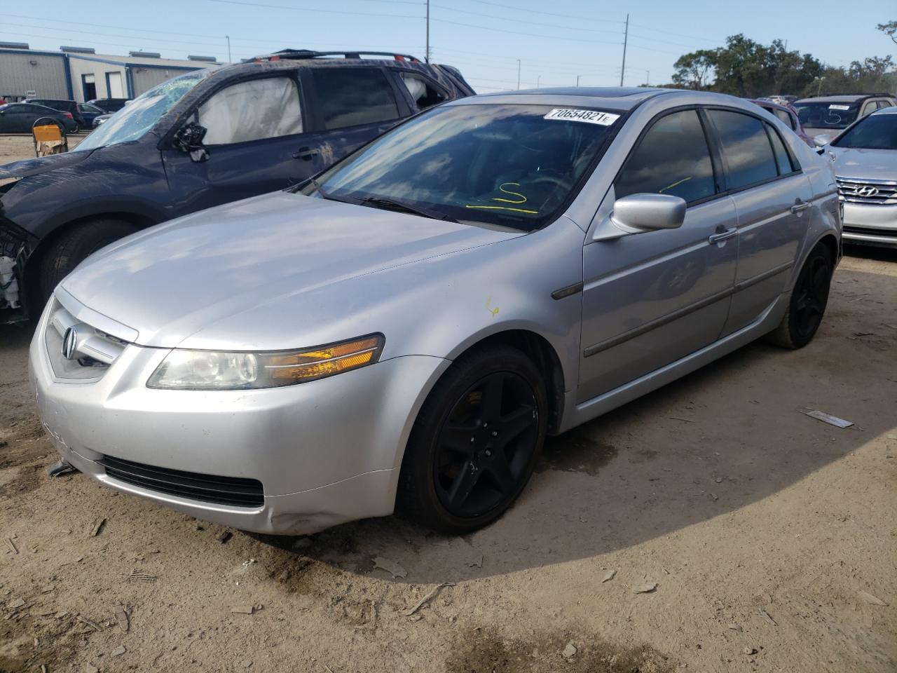 Photo 2 from auction – 2005 ACURA TL with VIN 19UUA66215A026619