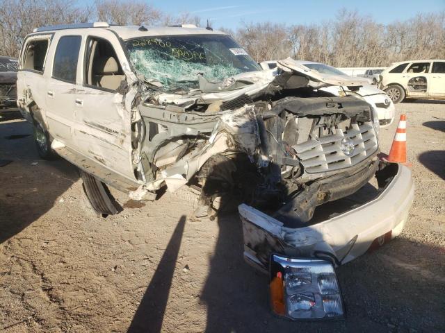 CADILLAC ESCALADE E 2003 with VIN 3GYFK66N63G228900 - Photo from auction