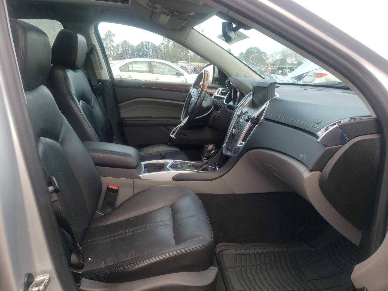 Photo 5 from auction – 2011 CADILLAC SRX PERFOR with VIN 3GYFNEEY4BS552405