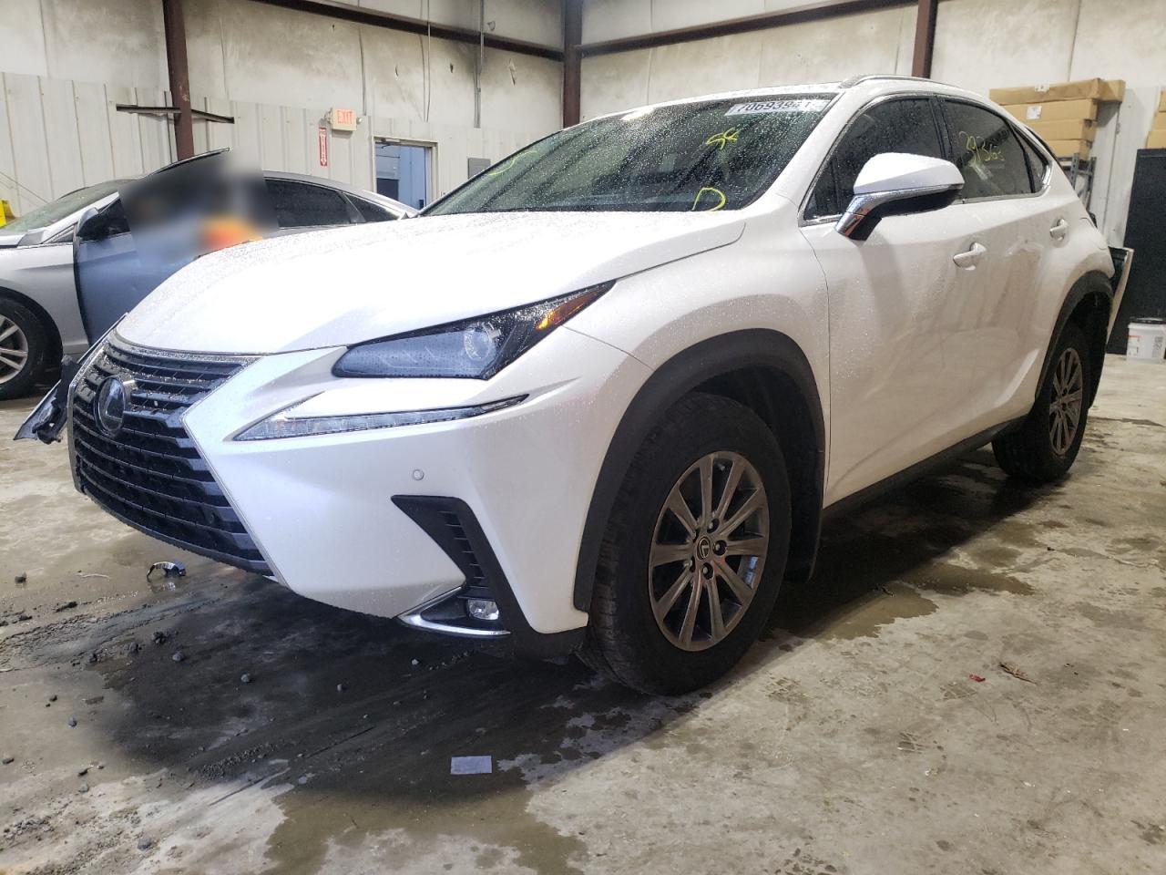 Photo 2 from auction – 2018 LEXUS NX 300 BAS with VIN JTJYARBZ7J2101541