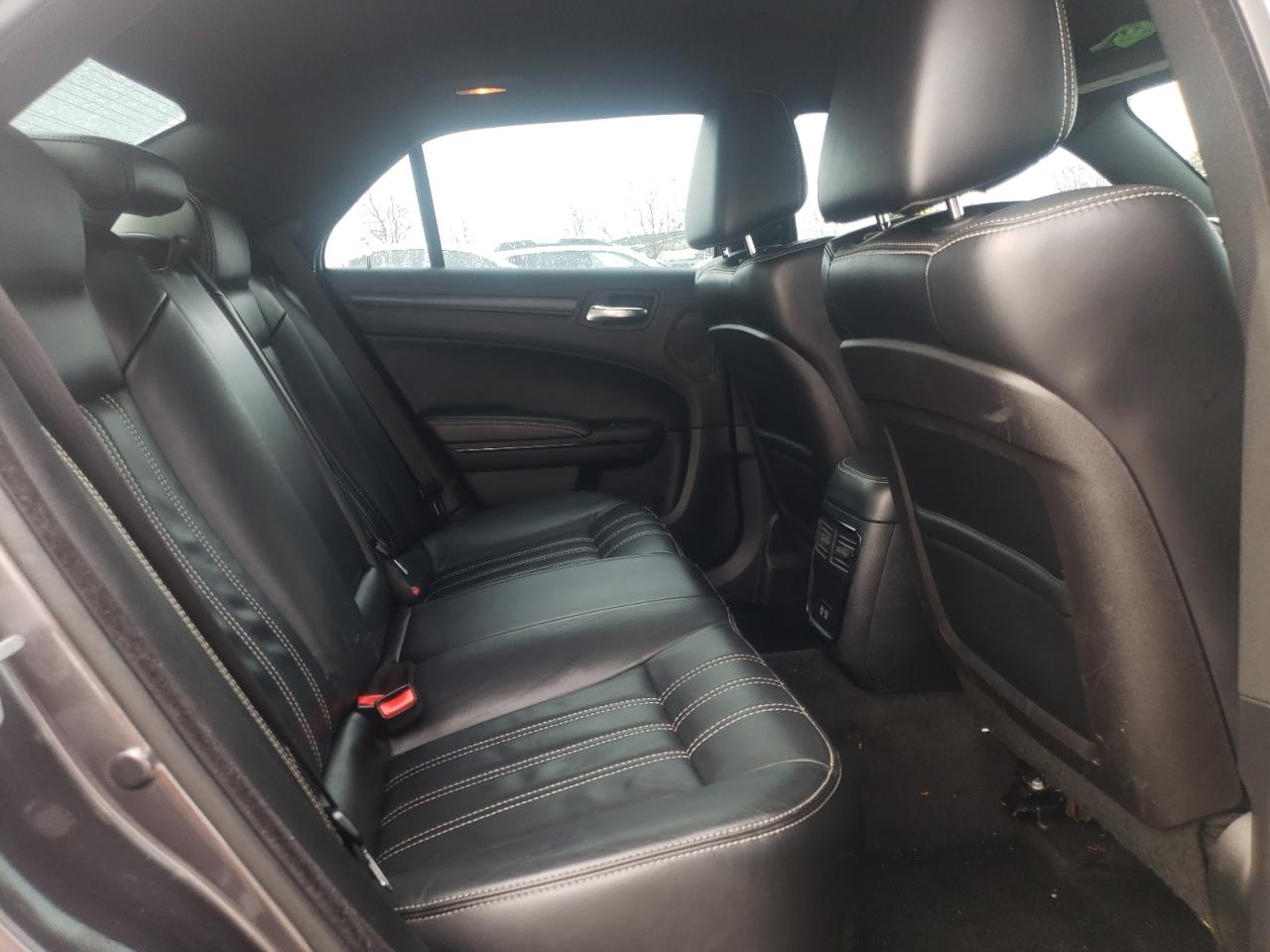 Photo 6 from auction – 2015 CHRYSLER 300 S with VIN 2C3CCAGG0FH831262