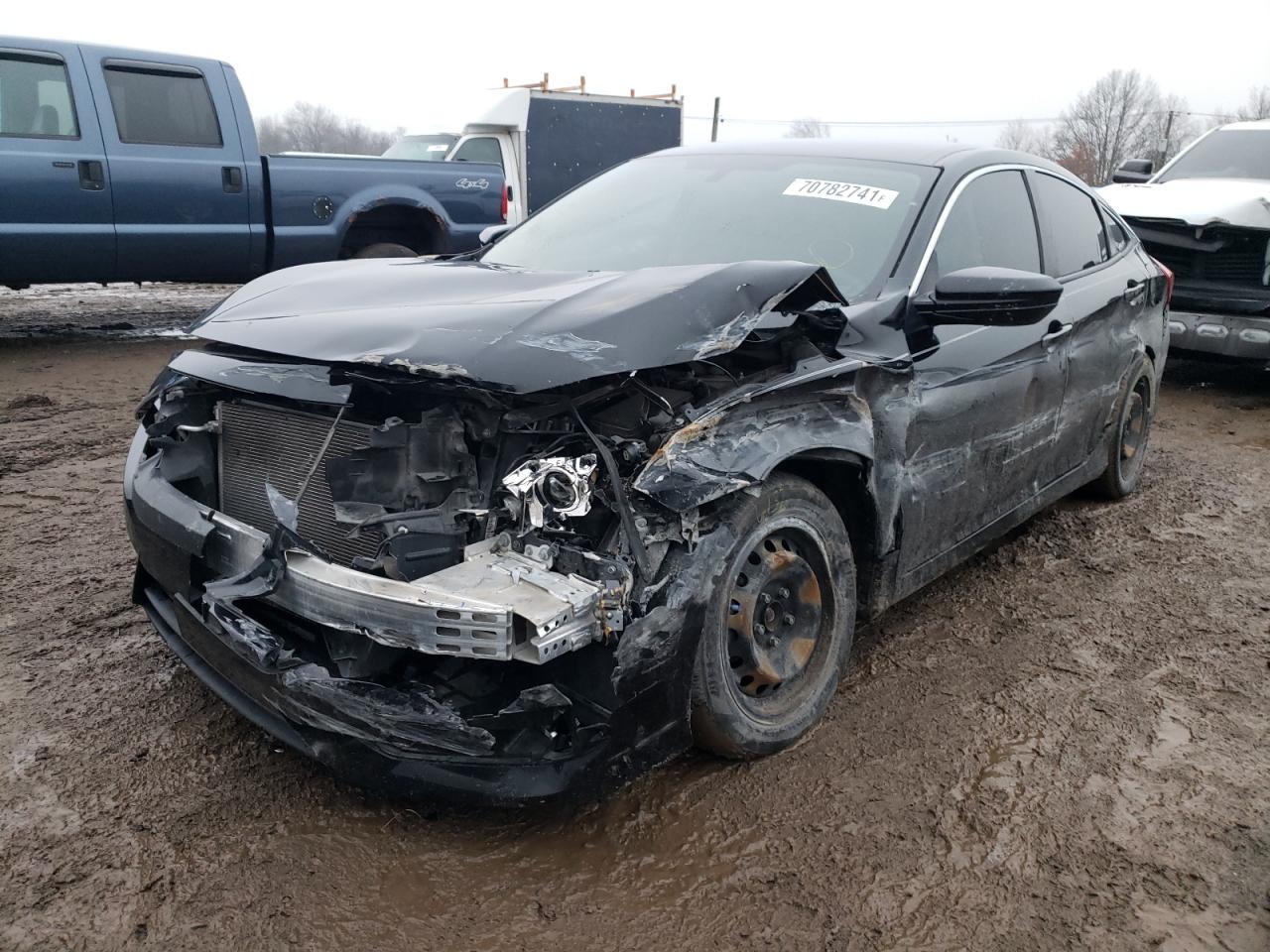 Photo 2 from auction – 2018 HONDA CIVIC LX with VIN 2HGFC2F54JH554513