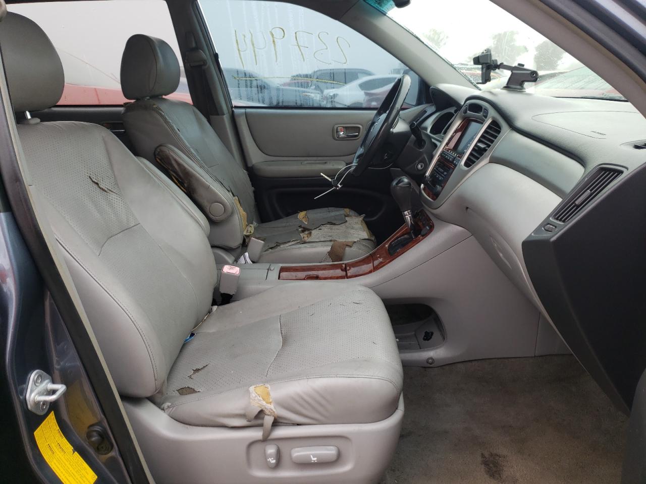 Photo 5 from auction – 2007 TOYOTA HIGHLANDER with VIN JTEDP21A070134450