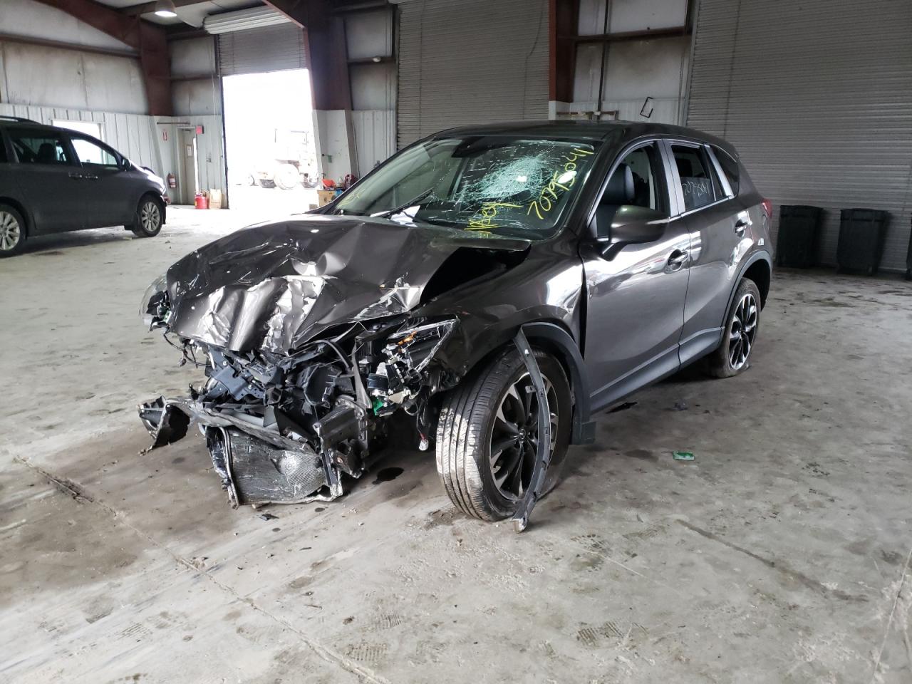 Photo 2 from auction – 2016 MAZDA CX-5 GT with VIN JM3KE4DY6G0617969