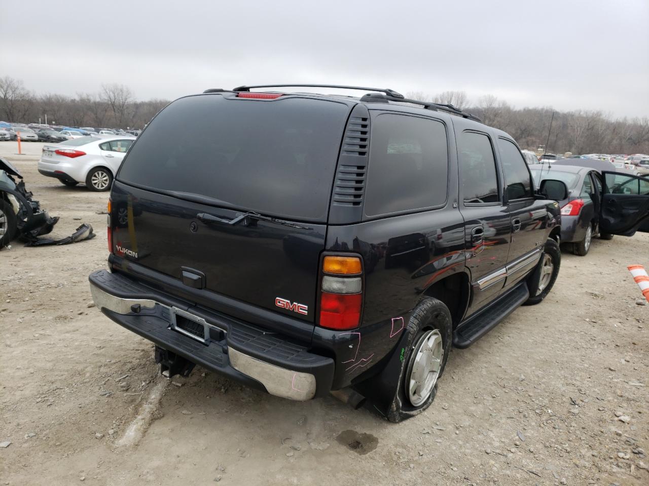 Photo 4 from auction – 2005 GMC YUKON with VIN 1GKEK13T35J128816