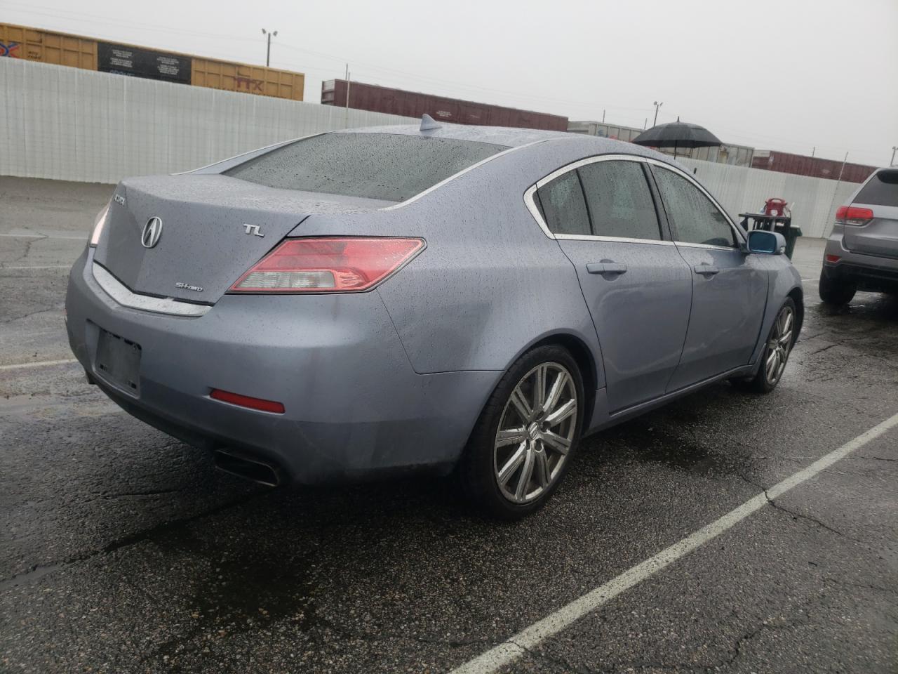 Photo 4 from auction – 2012 ACURA TL with VIN 19UUA9F23CA001560