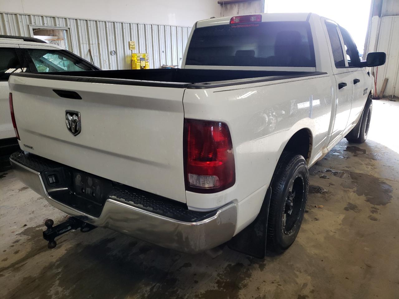 Photo 4 from auction – 2018 RAM 1500 ST with VIN 1C6RR6FG3JS171116