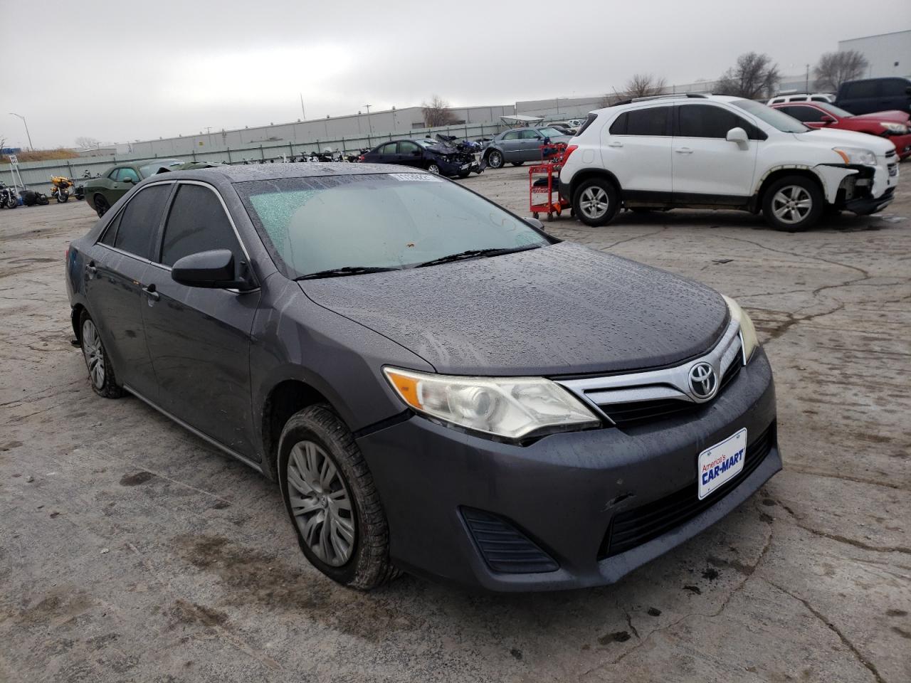 Photo 1 from auction – 2014 TOYOTA CAMRY L with VIN 4T1BF1FK7EU402745