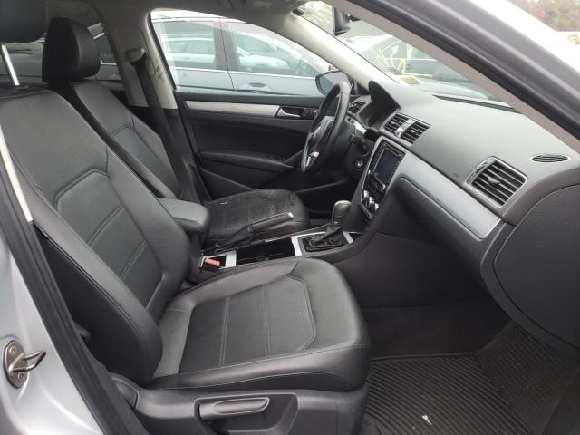 Photo 5 from auction – 2012 VOLKSWAGEN PASSAT SE with VIN 1VWBP7A38CC031339