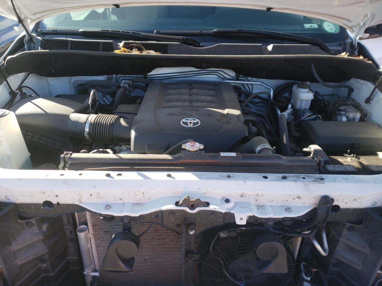Photo 7 from auction – 2020 TOYOTA SEQUOIA SR with VIN 5TDBY5G10LS175721