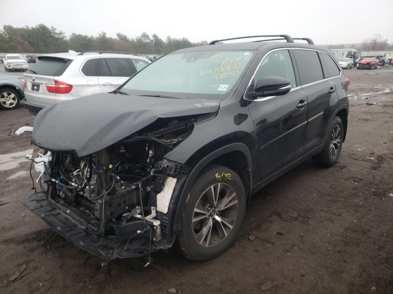 Photo 2 from auction – 2018 TOYOTA HIGHLANDER with VIN 5TDBZRFH2JS910943