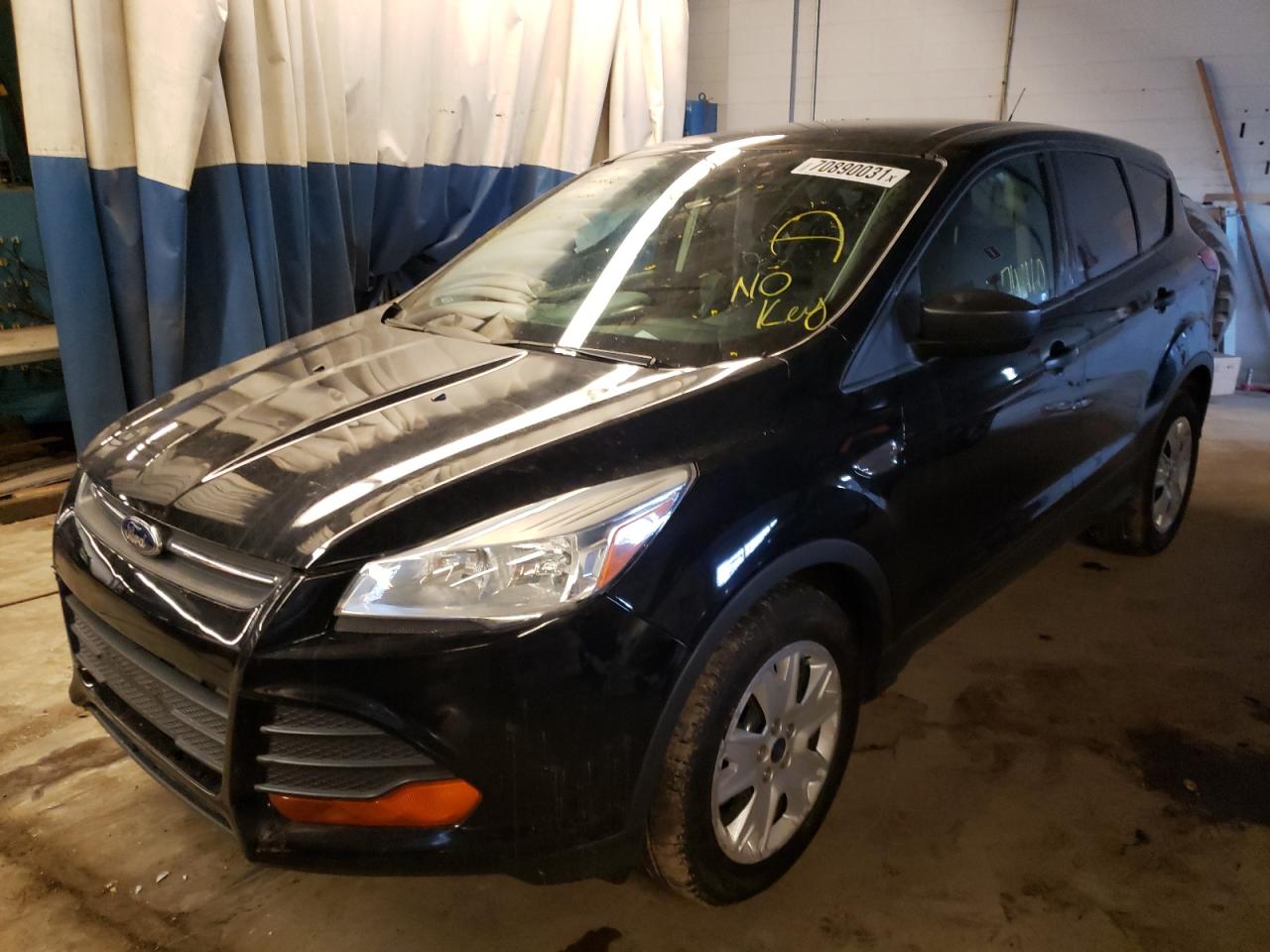 Photo 2 from auction – 2016 FORD ESCAPE S with VIN 1FMCU0F71GUC06853
