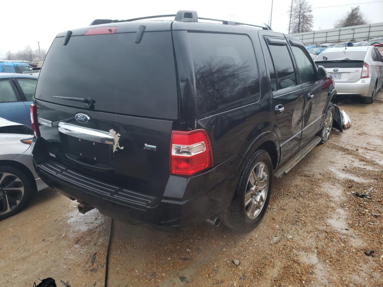 Photo 4 from auction – 2010 FORD EXPEDITION with VIN 1FMJU2A56AEA42879