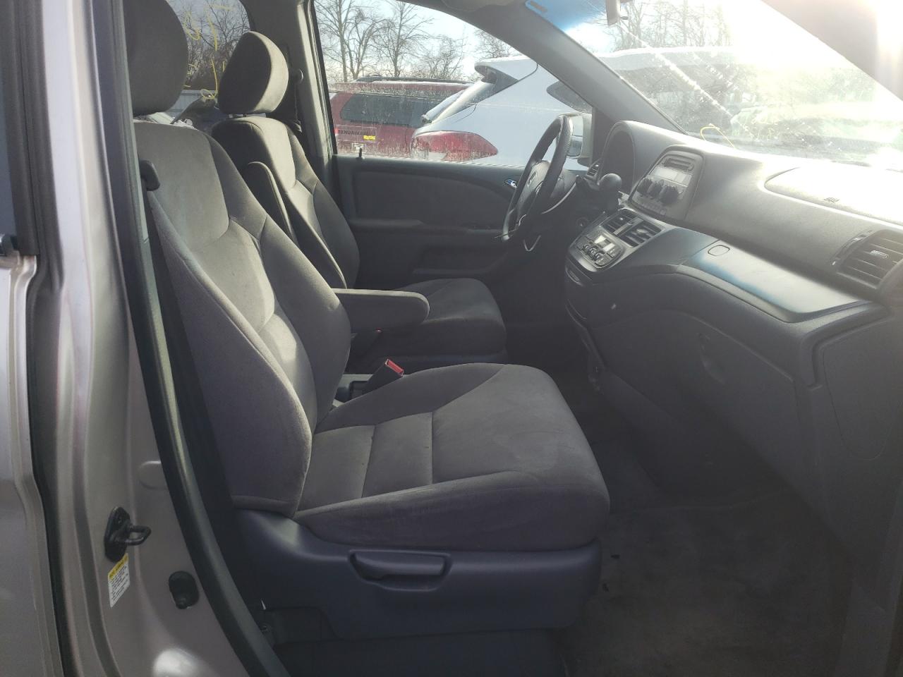 Photo 5 from auction – 2006 HONDA ODYSSEY EX with VIN 5FNRL38456B449059