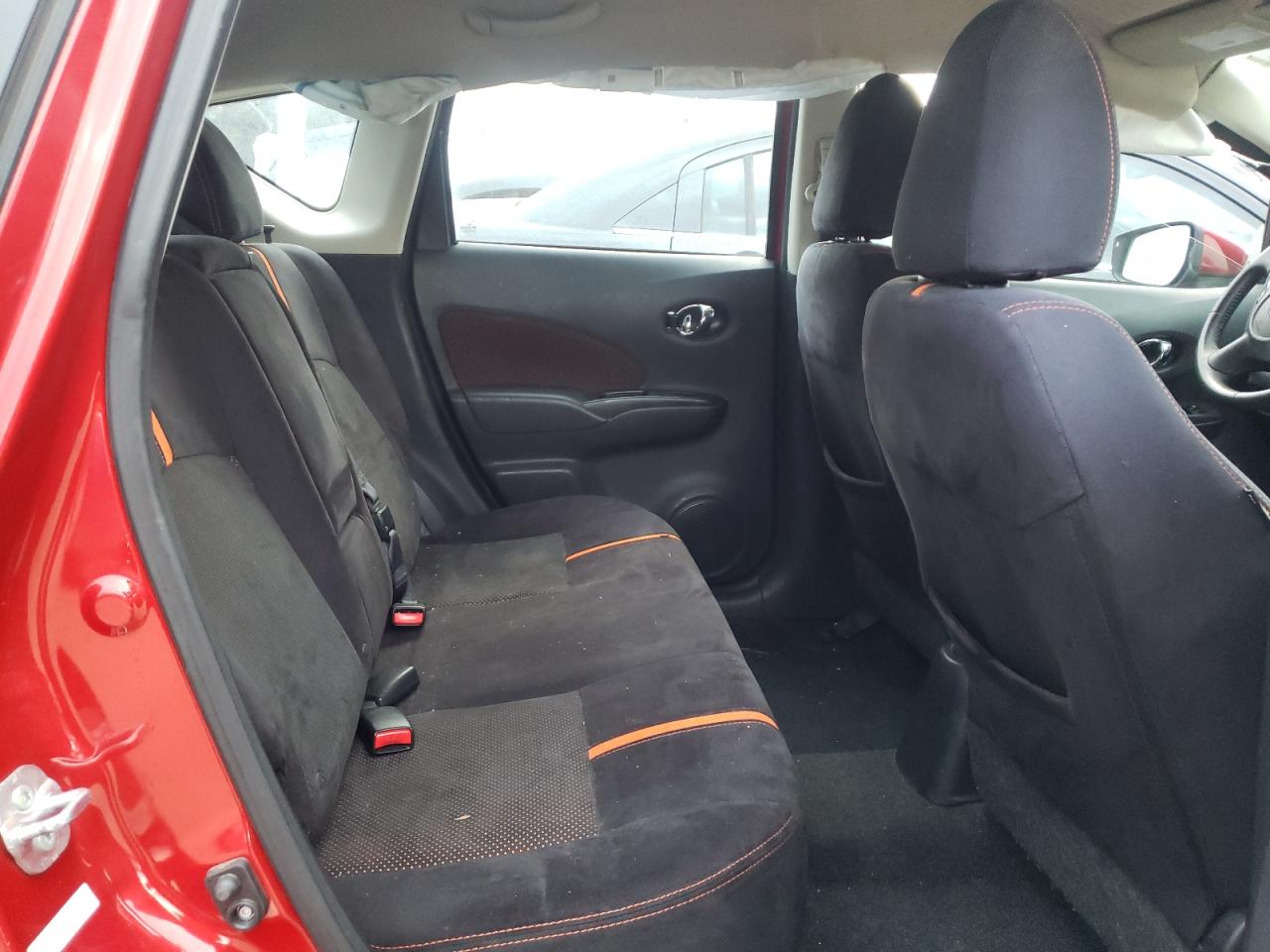 Photo 6 from auction – 2015 NISSAN VERSA NOTE with VIN 3N1CE2CP2FL447415