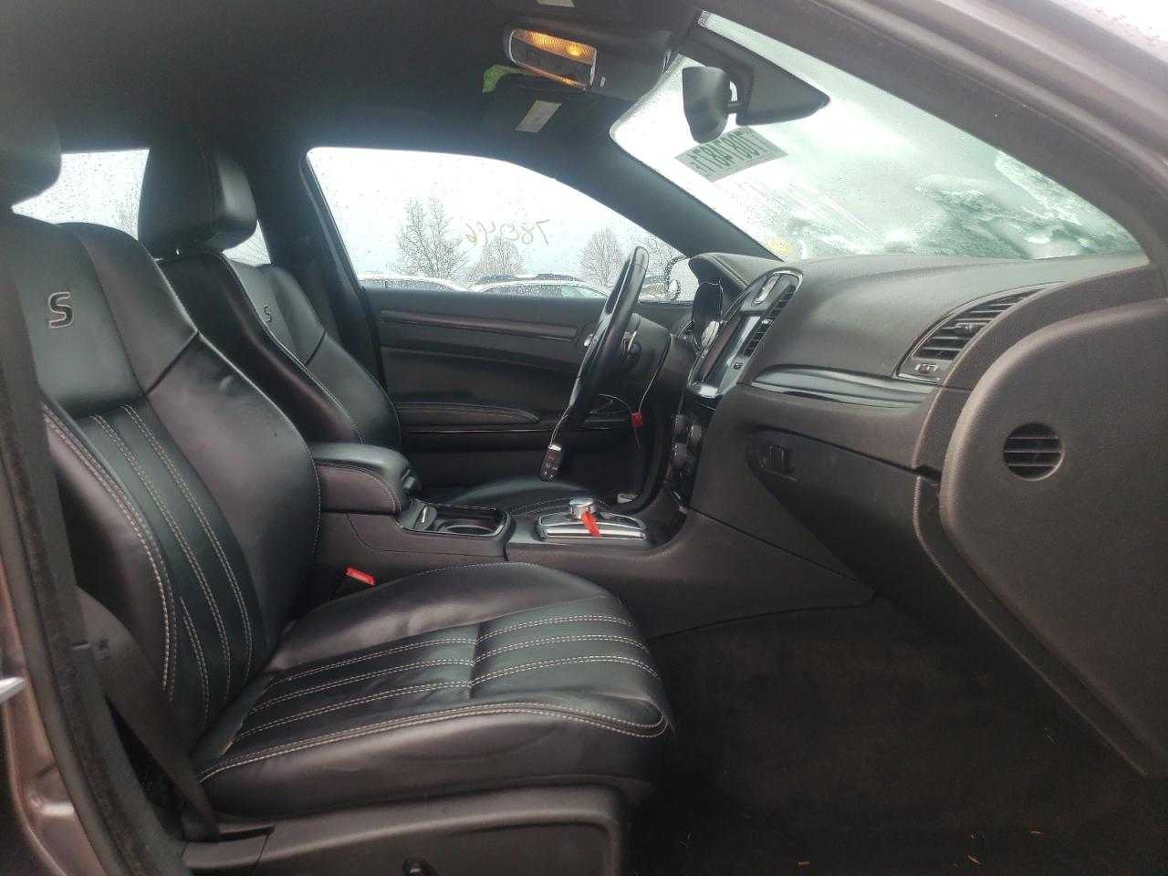 Photo 5 from auction – 2015 CHRYSLER 300 S with VIN 2C3CCAGG0FH831262