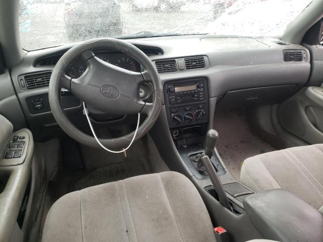 Photo 9 from auction – 2000 TOYOTA CAMRY CE with VIN 4T1BG22K3YU664050