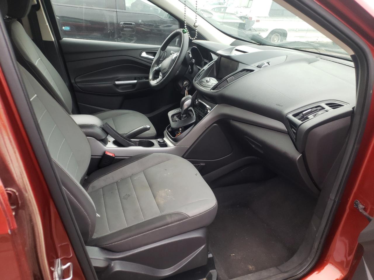 Photo 5 from auction – 2015 FORD ESCAPE SE with VIN 1FMCU9GX8FUA46150