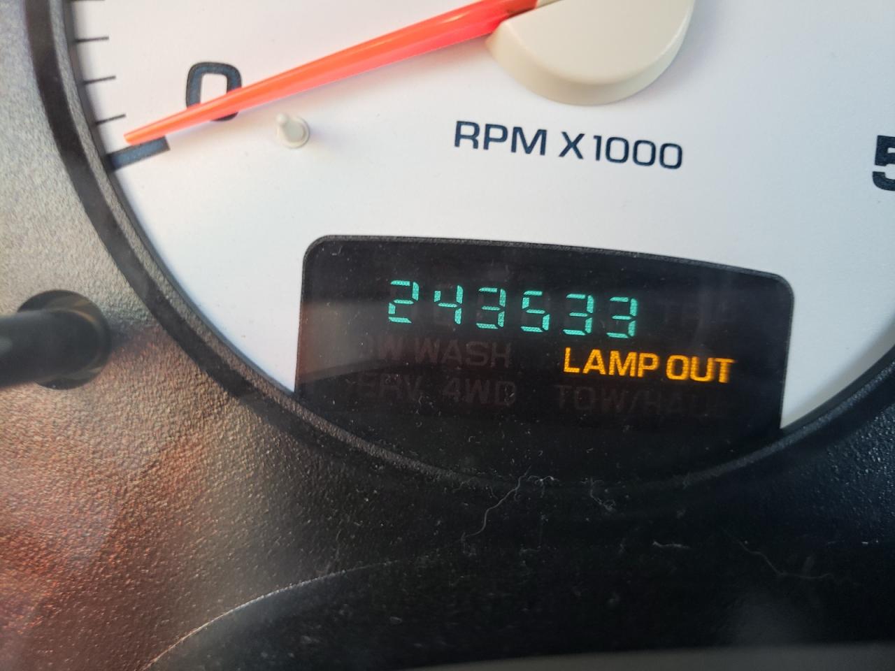 Photo 8 from auction – 2005 DODGE RAM 2500 S with VIN 3D7KS28C45G783541