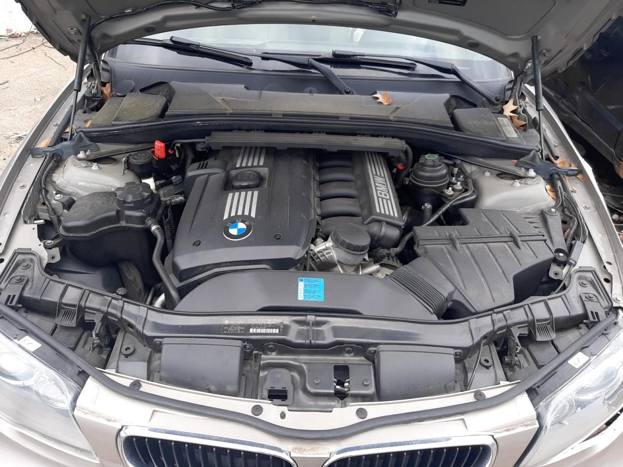 Photo 7 from auction – 2010 BMW 128 I with VIN WBAUL7C5XAVJ78475