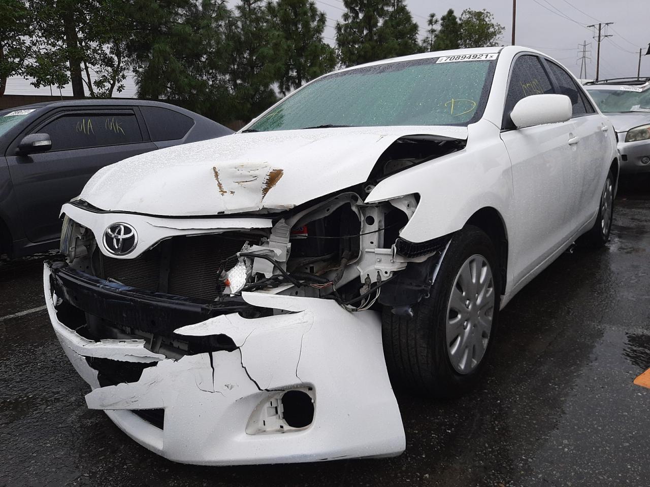 Photo 2 from auction – 2011 TOYOTA CAMRY BASE with VIN 4T1BF3EK4BU741682