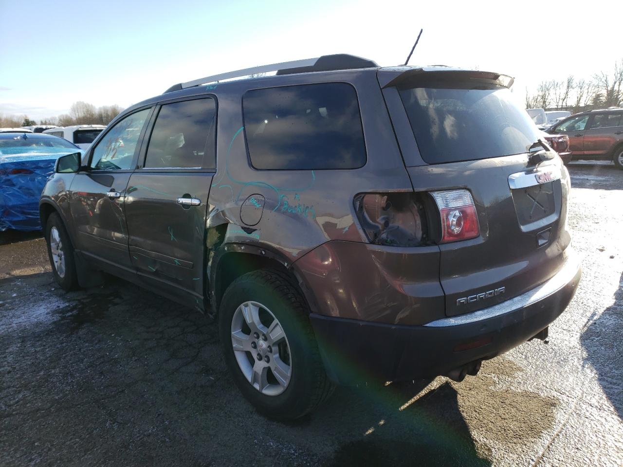 Photo 3 from auction – 2010 GMC ACADIA SLE with VIN 1GKLRLED0AJ265565