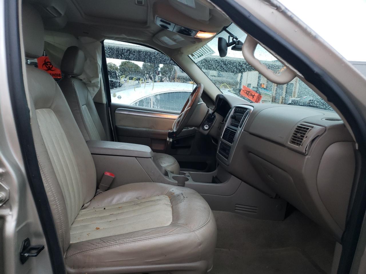 Photo 5 from auction – 2005 MERCURY MOUNTAINEE with VIN 4M2DU86W45ZJ20882