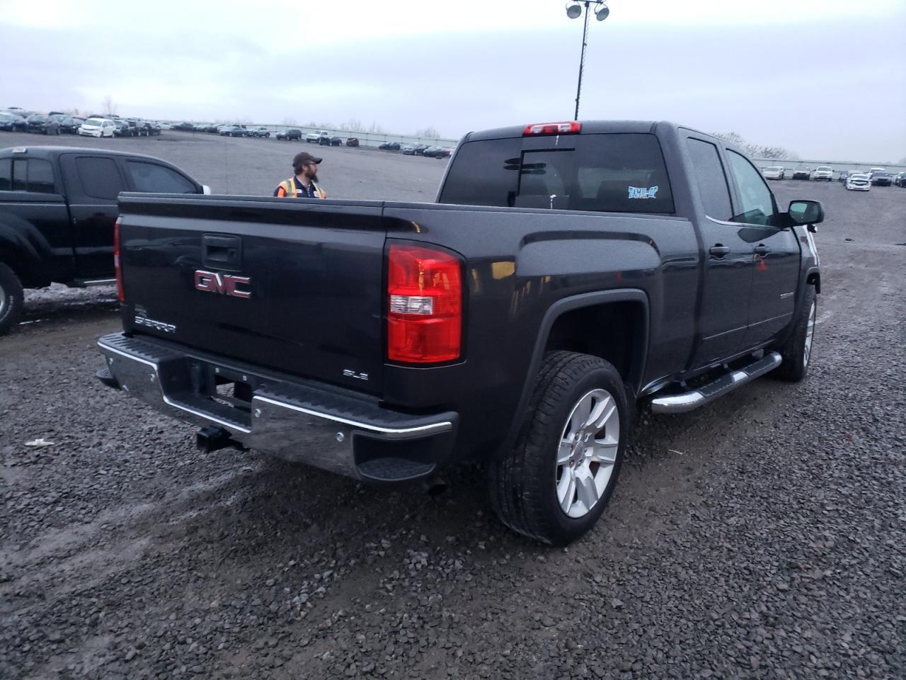 Photo 4 from auction – 2015 GMC SIERRA C15 with VIN 1GTR1UEC9FZ313373