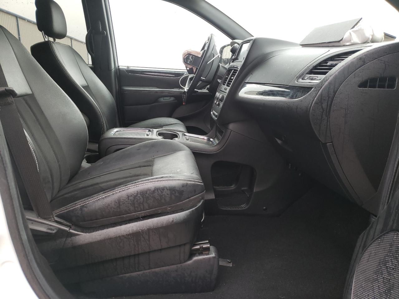Photo 5 from auction – 2018 DODGE GRAND CARA with VIN 2C4RDGCG2JR167996