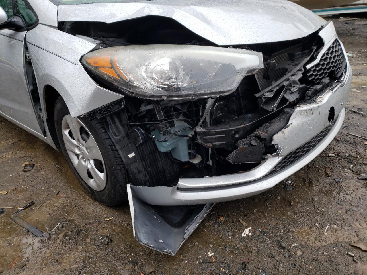 Photo 9 from auction – 2016 KIA FORTE LX with VIN KNAFK4A61G5459174