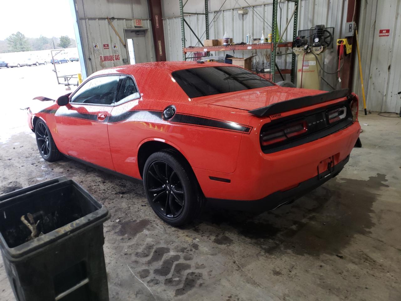 Photo 3 from auction – 2018 DODGE CHALLENGER with VIN 2C3CDZAGXJH118365