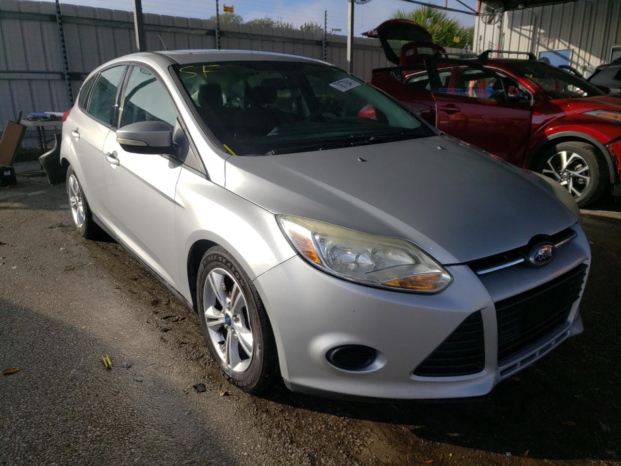 Foto 1 de la subasta – 2014 FORD FOCUS SE con VIN 1FADP3K20EL378666