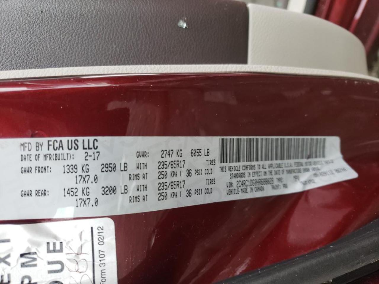 Photo 10 from auction – 2017 CHRYSLER PACIFICA T with VIN 2C4RC1DG0HR688028