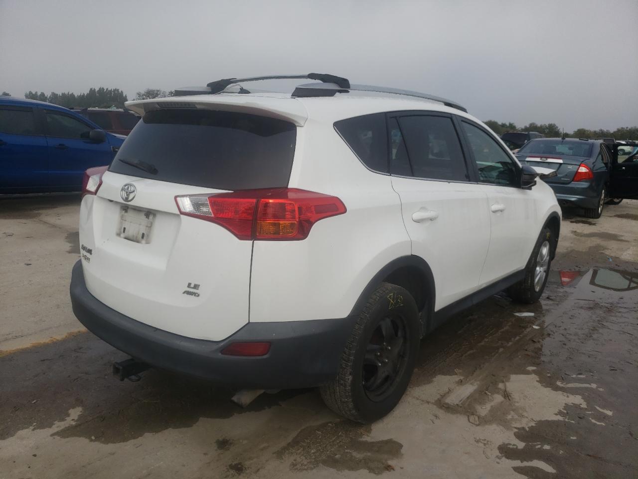 Photo 4 from auction – 2013 TOYOTA RAV4 LE with VIN 2T3BFREV5DW023274