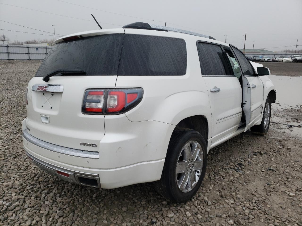Photo 4 from auction – 2016 GMC ACADIA DEN with VIN 1GKKVTKD2GJ188587