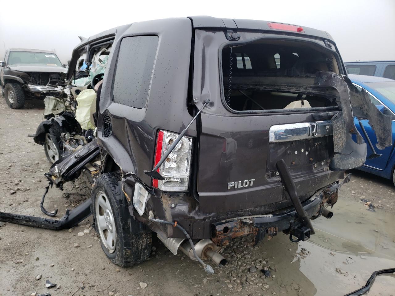 Photo 3 from auction – 2014 HONDA PILOT LX with VIN 5FNYF4H21EB037615