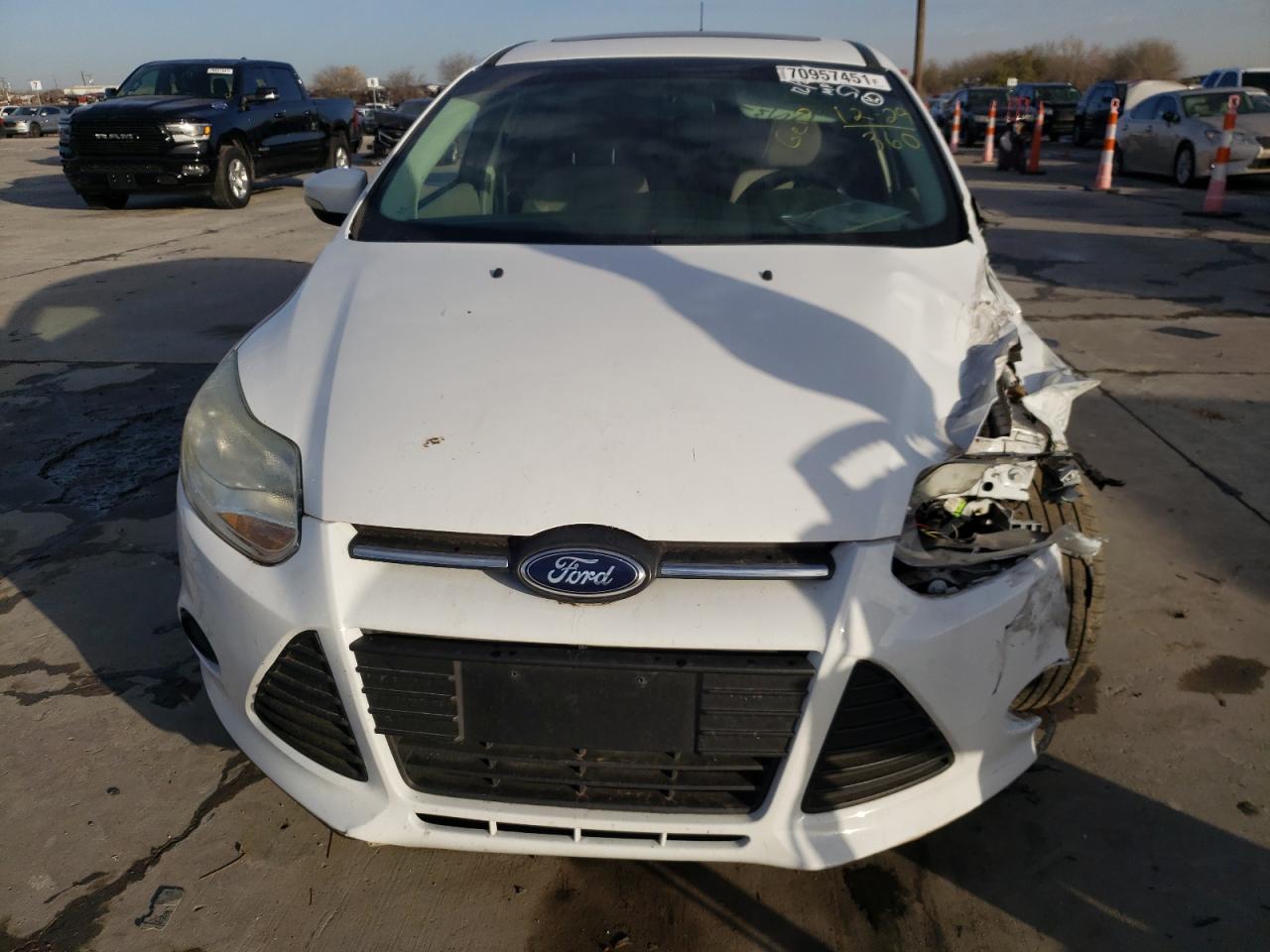 Photo 7 from auction – 2014 FORD FOCUS SE with VIN 1FADP3K29EL233822