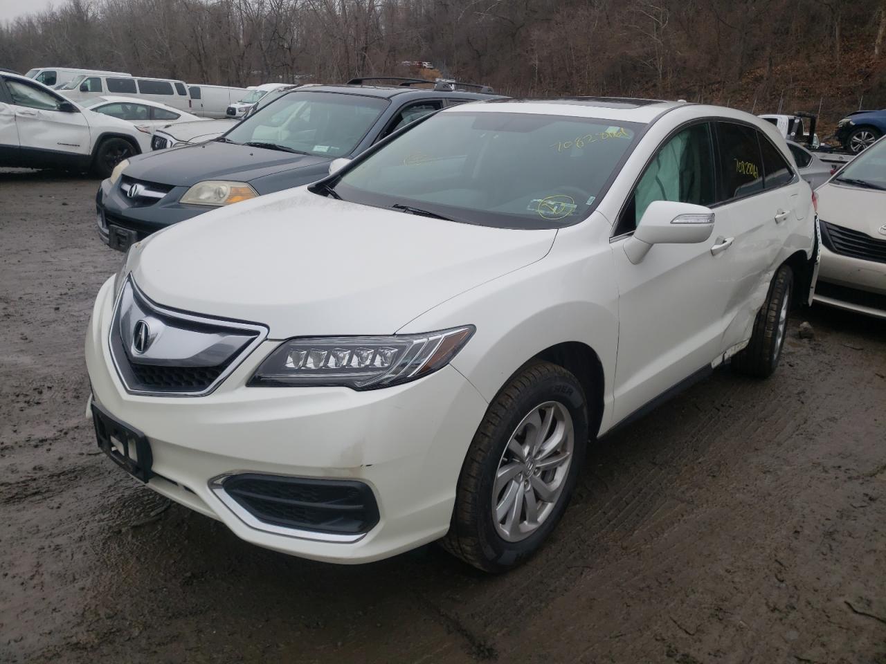 Photo 2 from auction – 2017 ACURA RDX with VIN 5J8TB4H34HL015383