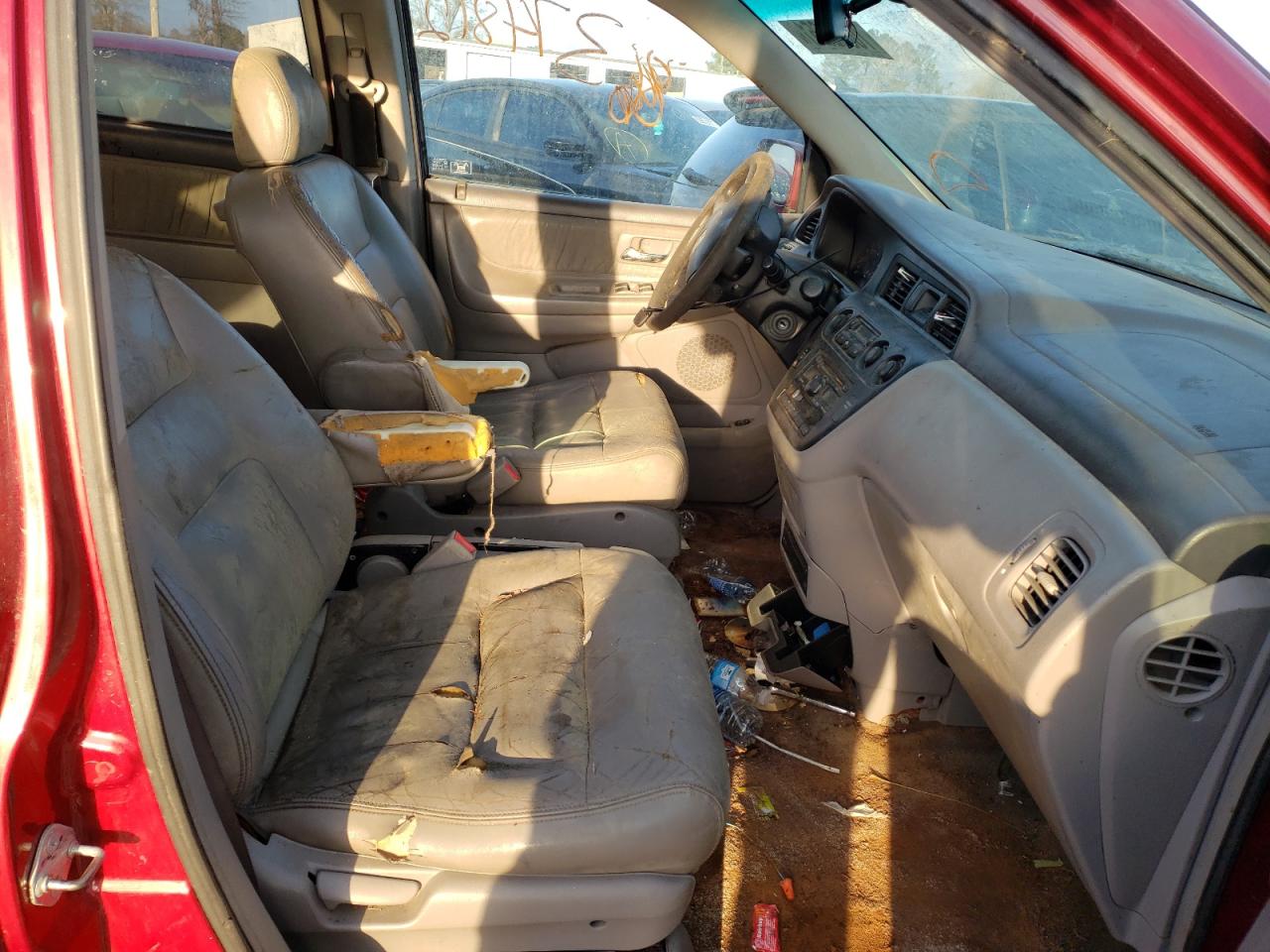 Photo 5 from auction – 2003 HONDA ODYSSEY EX with VIN 5FNRL18093B021203