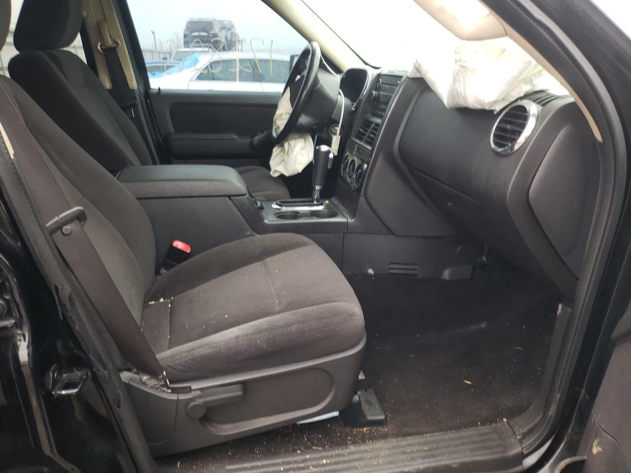 Foto 5 de la subasta – 2010 FORD EXPLORER X con VIN 1FMEU6DE6AUA43315