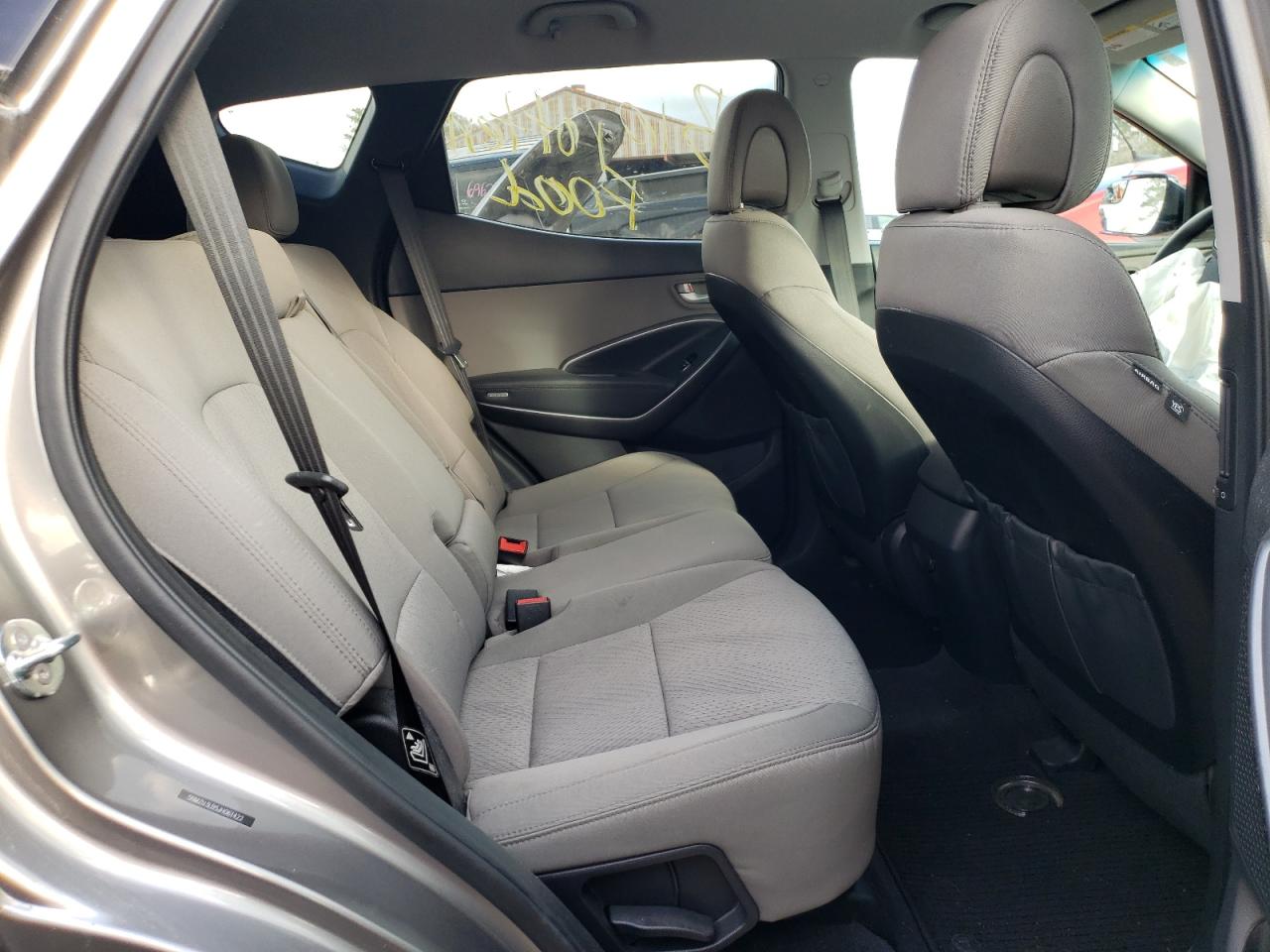 Photo 6 from auction – 2018 HYUNDAI SANTA FE S with VIN 5NMZU3LB5JH061422
