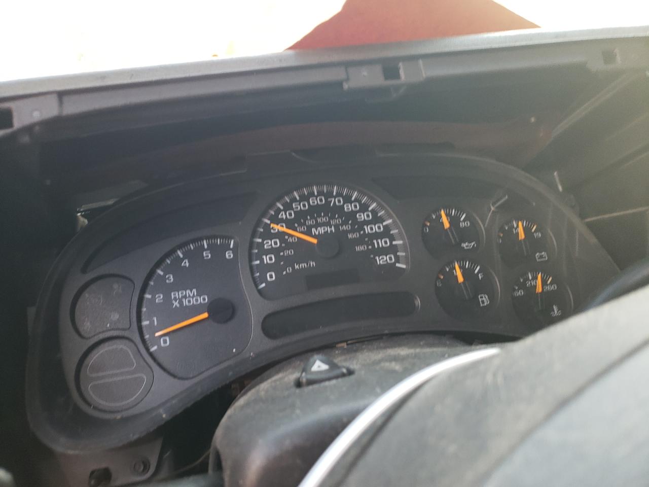 Photo 8 from auction – 2006 CHEVROLET SILVERADO with VIN 2GCEC13T461181657