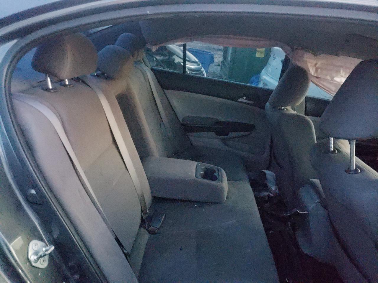 Photo 6 from auction – 2011 HONDA ACCORD LXP with VIN 1HGCP2F46BA106028